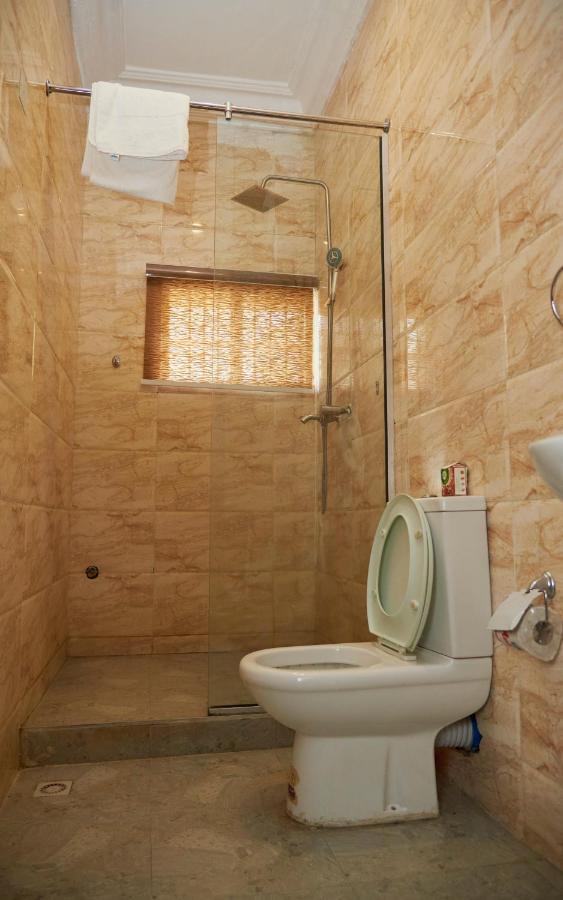 Mayfair Hotel Maitama Абуджа Екстериор снимка